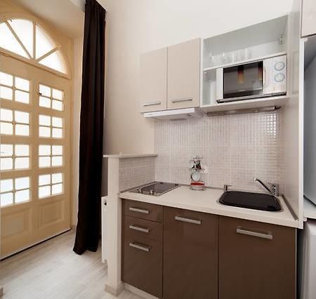 Manhattan Studio Budapest Rum bild