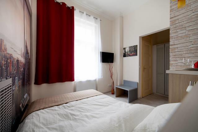Manhattan Studio Budapest Rum bild